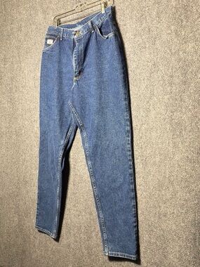 Wrangler denim jeans with brass logo button and contrast stitching